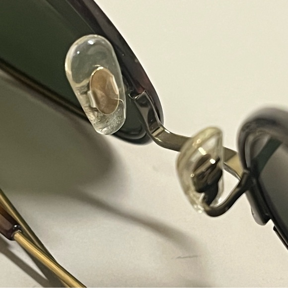 Oliver Peoples Red and Gold Sunglasses - Picture 8 of 13